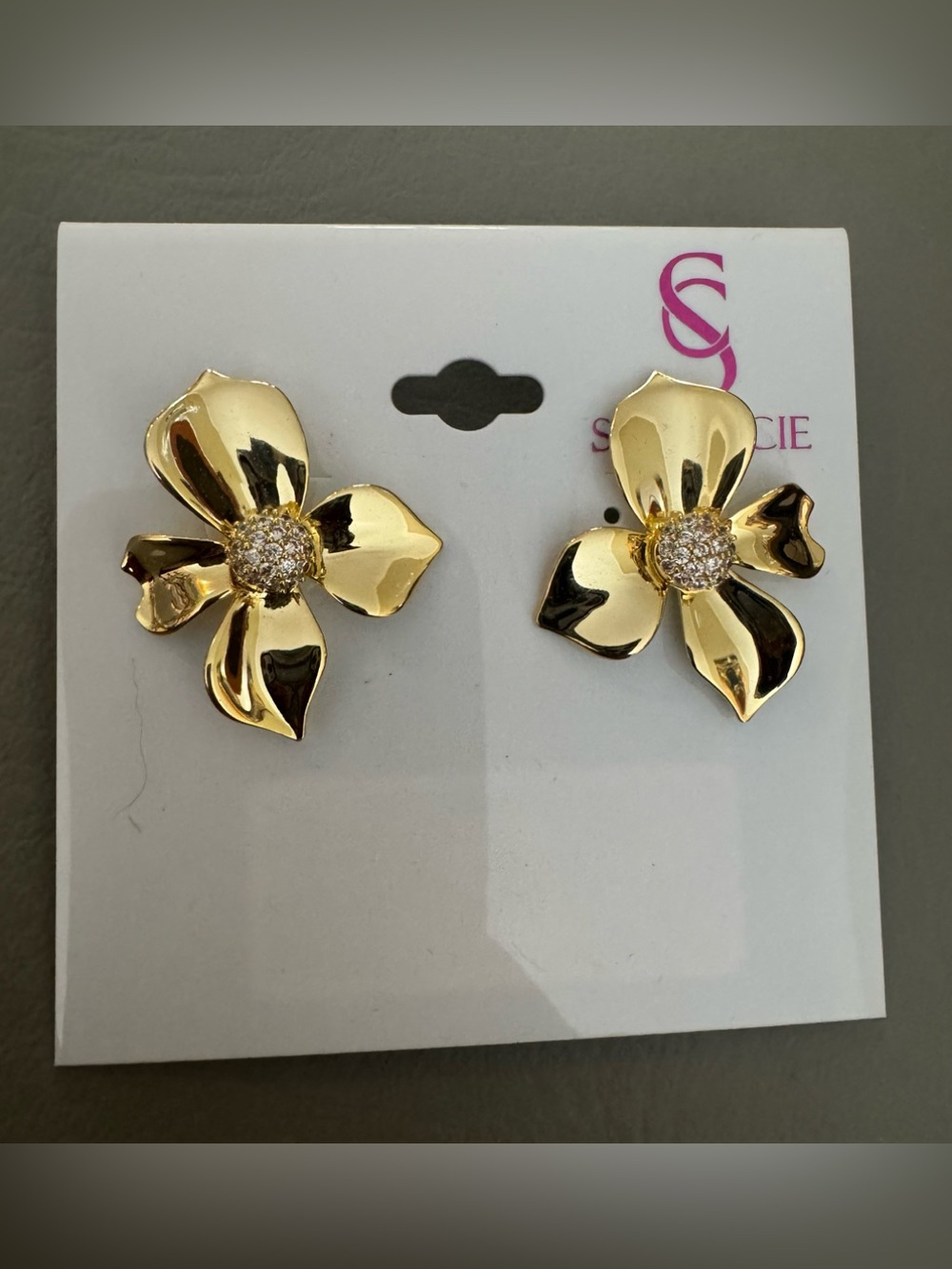 Savvy Cie Polished Floral Earrings